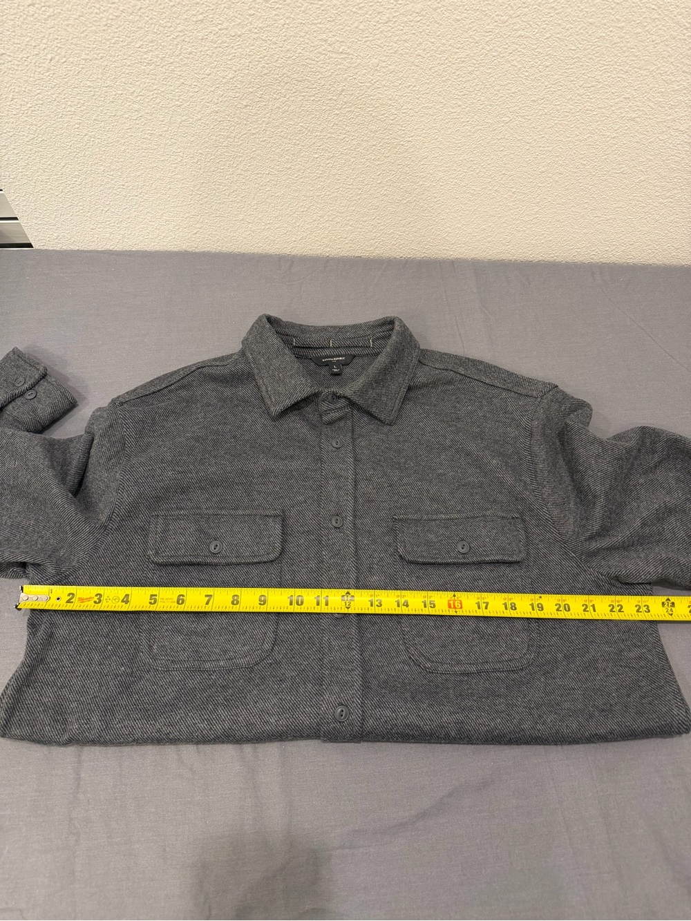 Banana Republic Charcoal Herringbone Casual Shirt Jacket - Picture 3 of 6